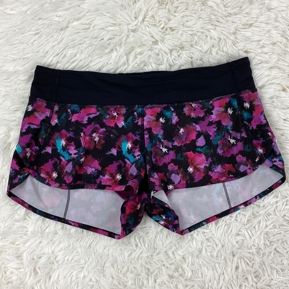 Lululemon Speed Short Mini Midnight Bloom Black Deep Fuschia / Black - Picture 1 of 6